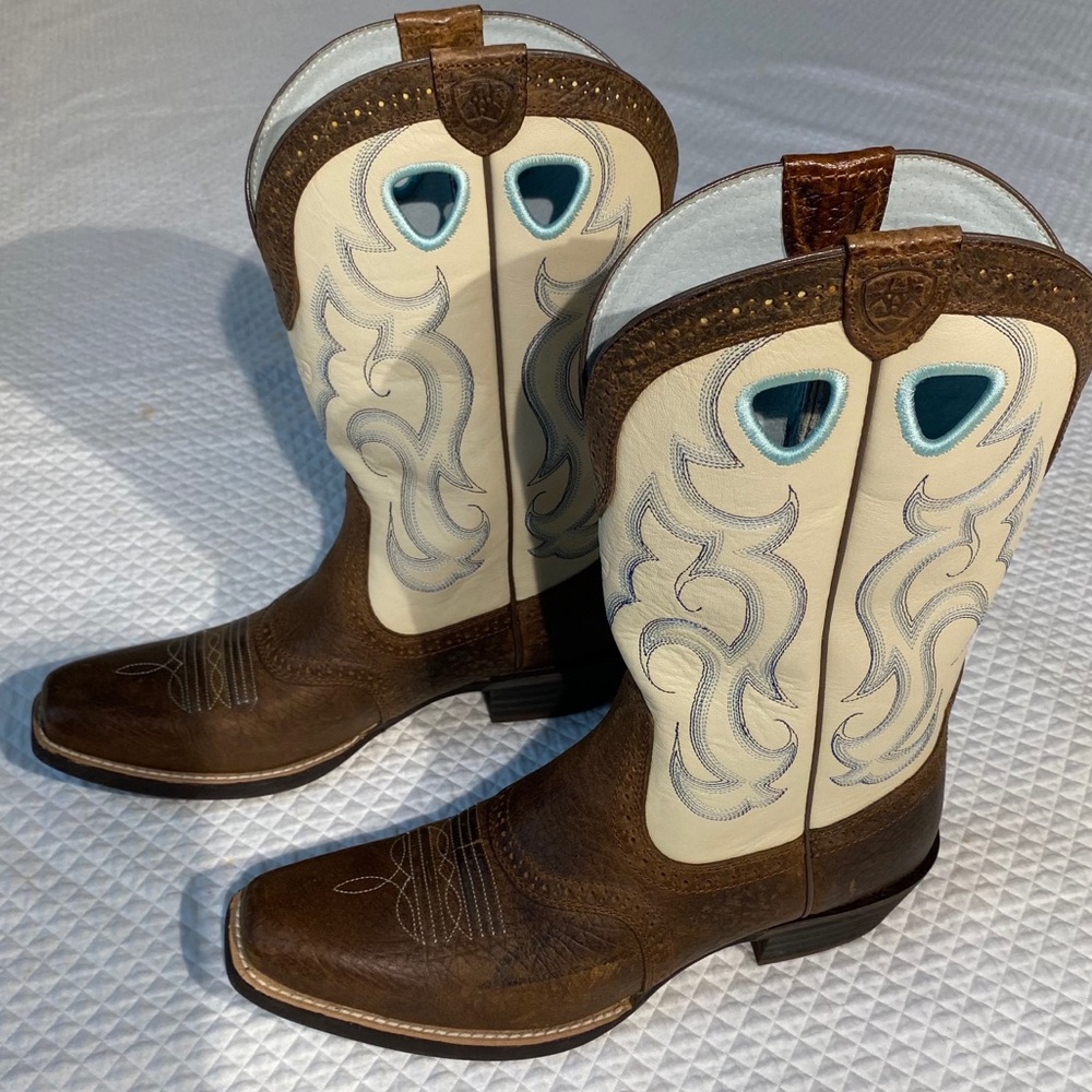 Ariat women’s rawhide boot